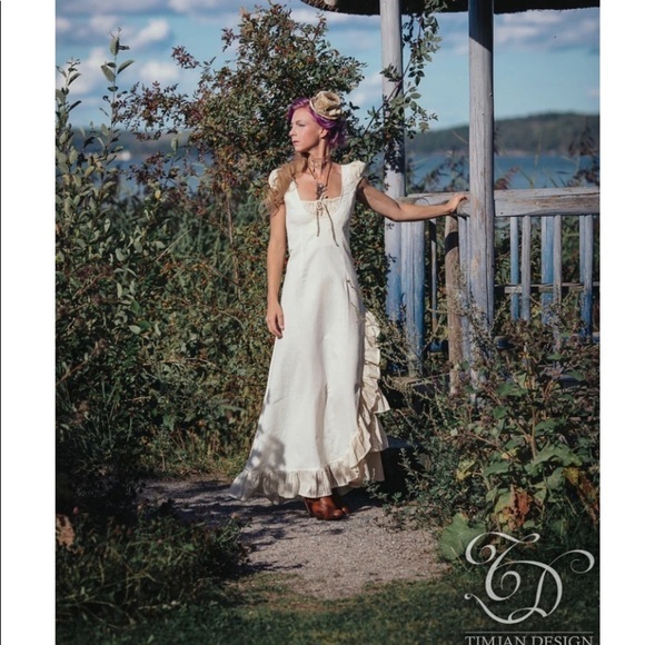 Timjan Design Dresses & Skirts - Timjan Design Off White Esmeralda Dress M